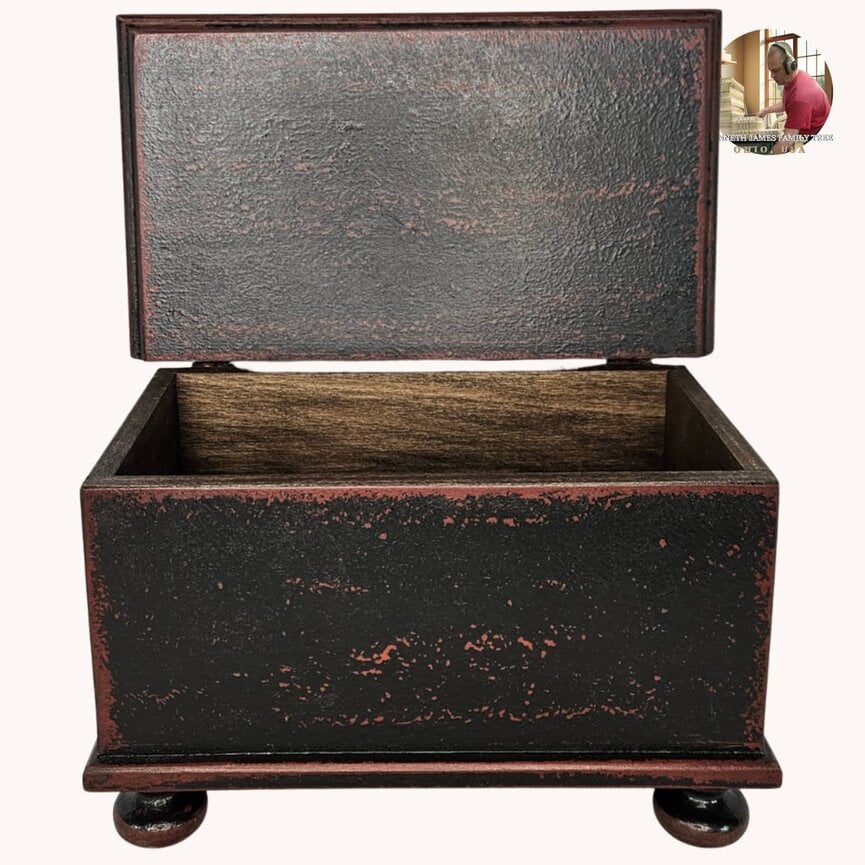 Bunfoot Box Black Over Red - 13"