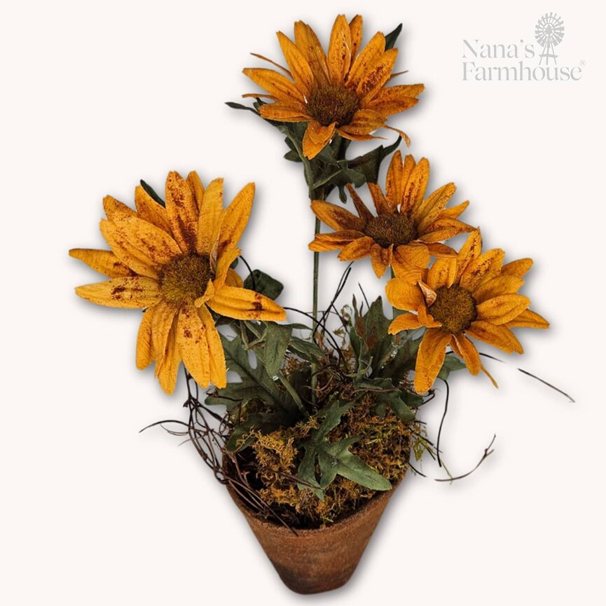 Primitive Mustard Daisy Pot - 11"