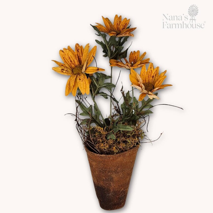 Primitive Mustard Daisy Pot - 11"
