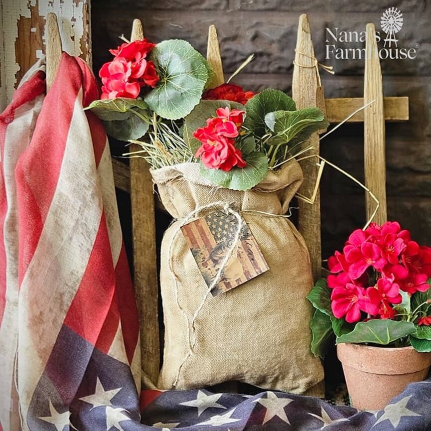 Picket Fence with Geranium In Burlap Bag - 17" x 16"