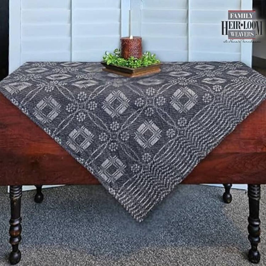 Twill Table Square Whig Rose Black - 50" x 50"