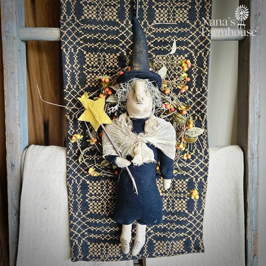 Clara Witch with Star Wand in Black Dress - 20"