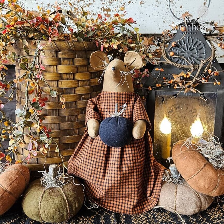 Weighted Base Mouse with Black Pumpkin Burnt Orange Checked Dress - 13"