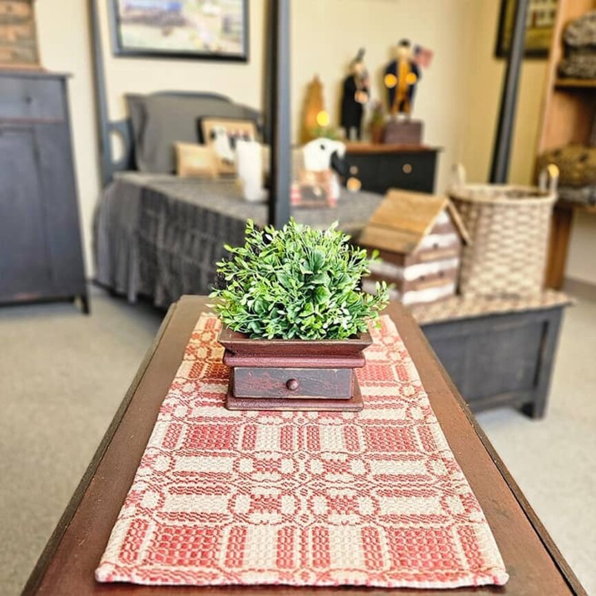 Cambridge Red/Tan Short Runner - 14" x 32"