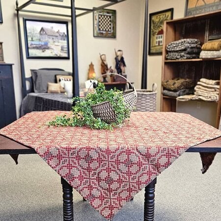 Patriots Knot Cranberry Green Tan Table Square - 52"
