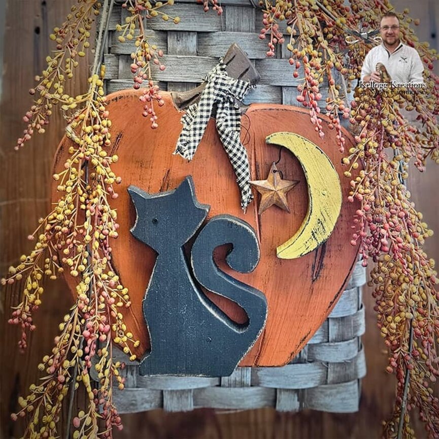 Hanging Pumpkin with Cat & Moon - 9"