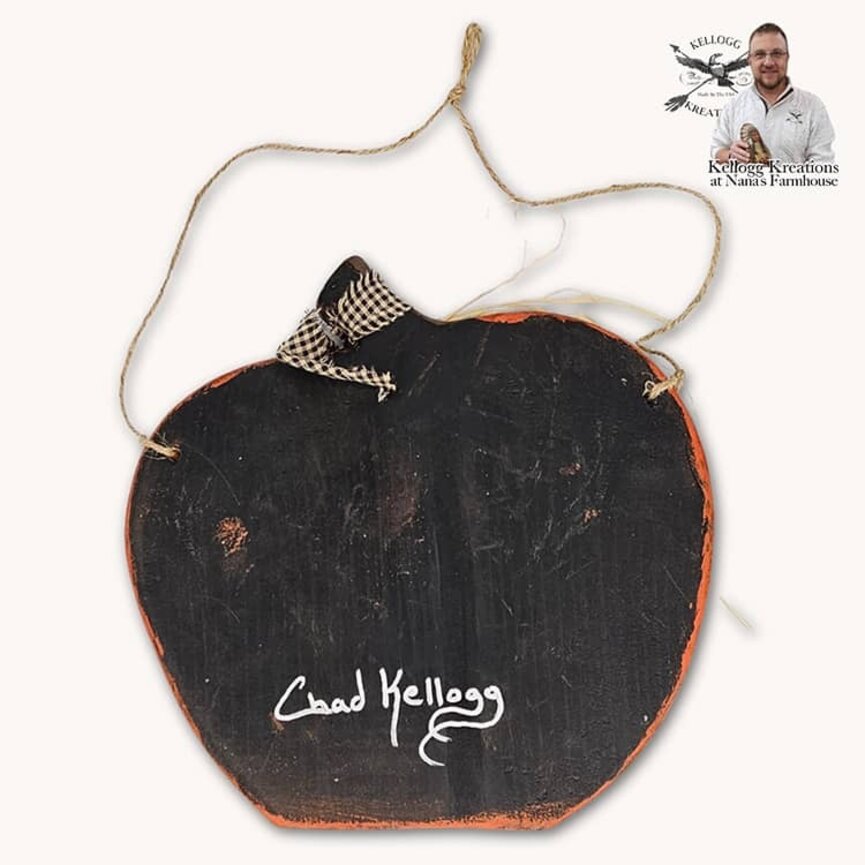 Hanging Pumpkin with Crow & Key - 9"