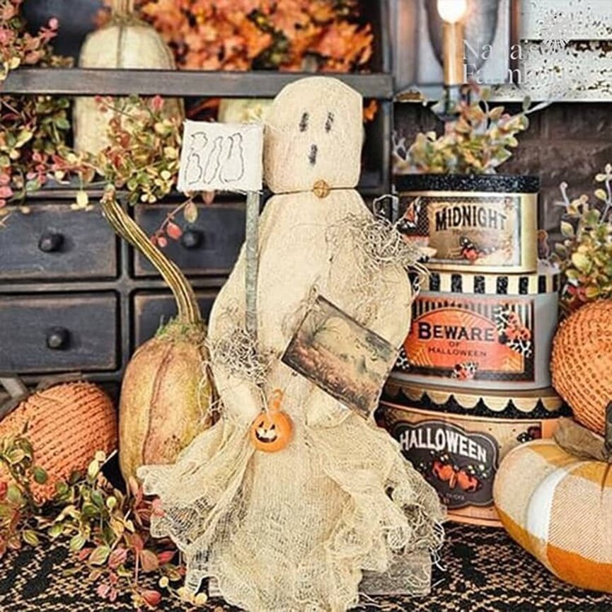 Ghost Doll Gauze with Boo Flag Stick & Pumpkin - 16"