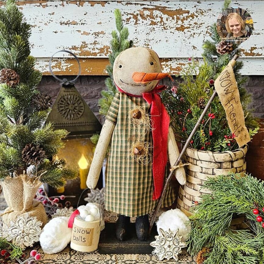 Sandy Snow Lady Doll with Snow Friends Flag & Bucket Snowballs - 19"