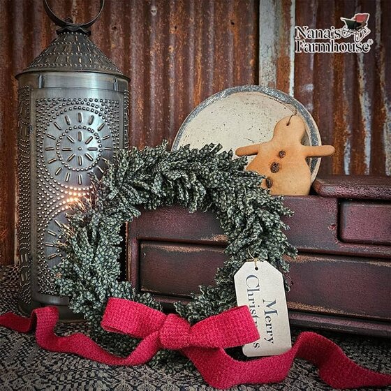 Green Dragon Seeded Strawberry Bow Wool Felt Wreath