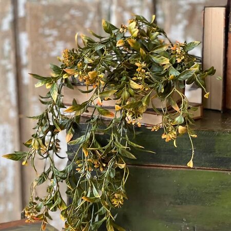 Burlington Leaves Hanging - 33"