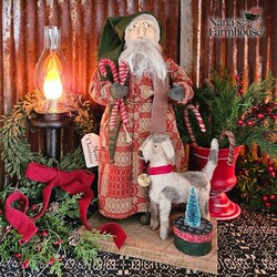 Primitive Santa Doll Coverlet Robe with Spotted Dog - 19" x 11"