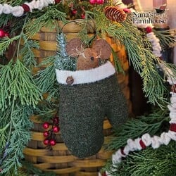 Mouse In Mitten with Candy Cane & Wire Hanger Ornament Green - 8"