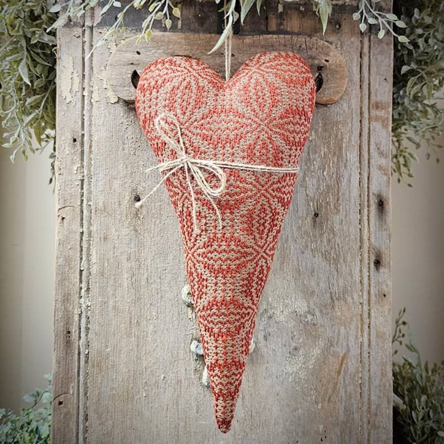 Wickford Coverlet Heart in Red and Tan - 12" x 5"