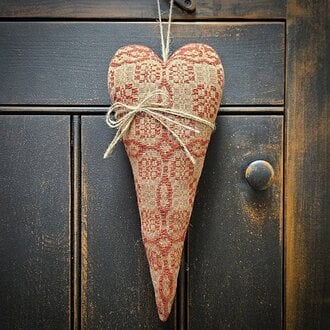 Saratoga Coverlet Heart in Red and Tan - 12"