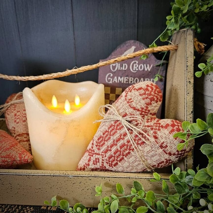 Cambridge Coverlet Heart Red Tan - 9" x 5"