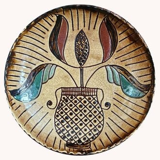 Vase W/Flowers Round Plate