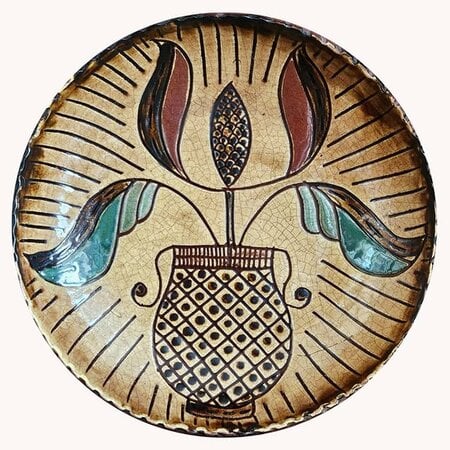 Vase W/Flowers Round Plate