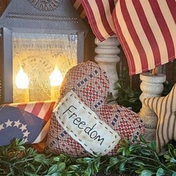 Freedom Coverlet & Muslin Heart - 7" x 7.5"