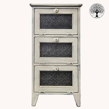Trees to Treasures Furniture - Nana's Farmhouse