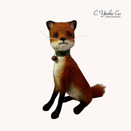 Pippy The Fox Sitting - 7"