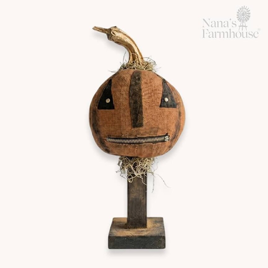 Zeek Pumpkin Head Wooden Post with Zipper Mouth - 12"