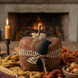 Cinnamon Pumpkin with Black Crow - 9"