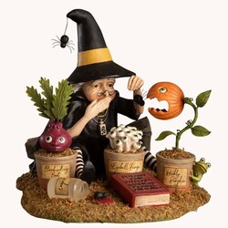 Botany Witch - 9.5"
