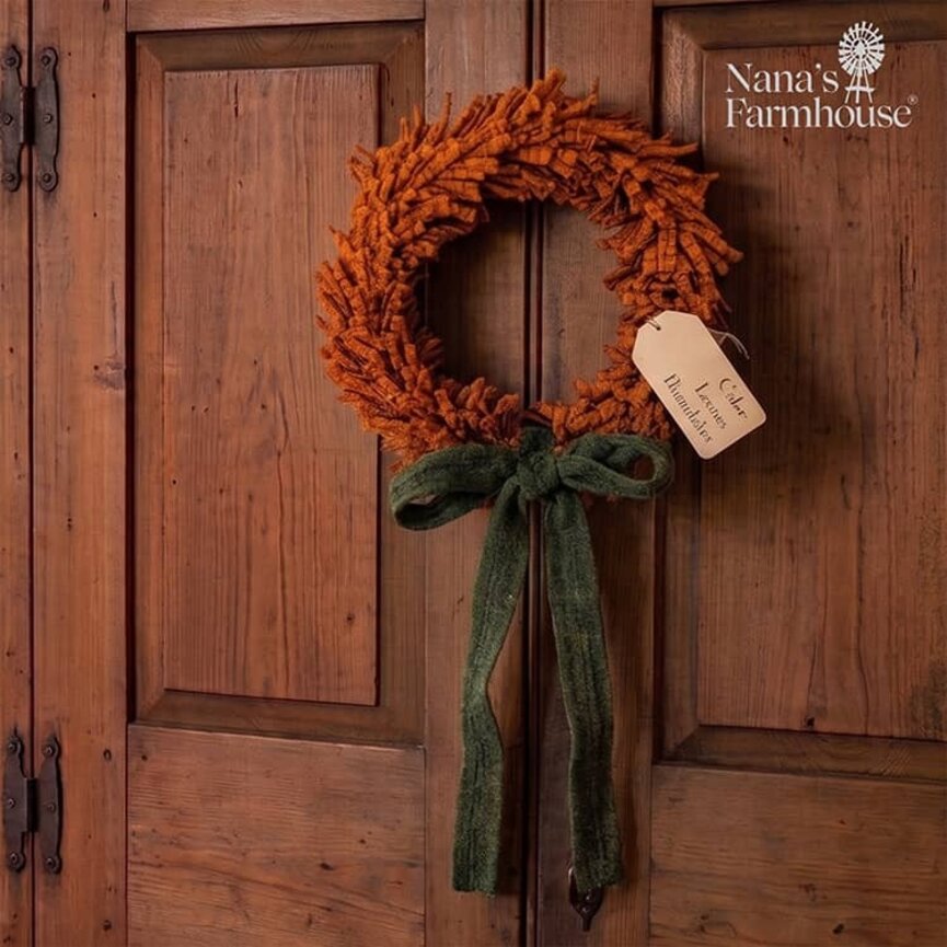 Wool Felt Wreath Carrot Top with Galloway Girl Bow - 9"