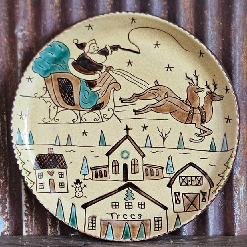 Smith Redware Santa Flying In Sled Round Plate - 10.5"
