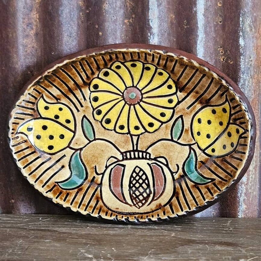 Smith Redware Three Flowers In Vase Oval Plate - 6.5 "