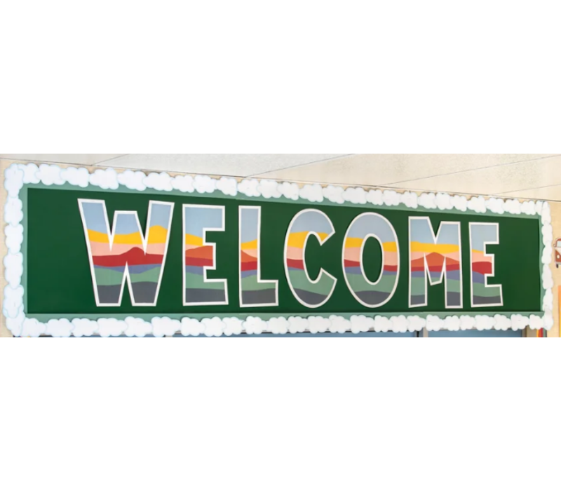 Retreat Green Scalloped Border Trim*