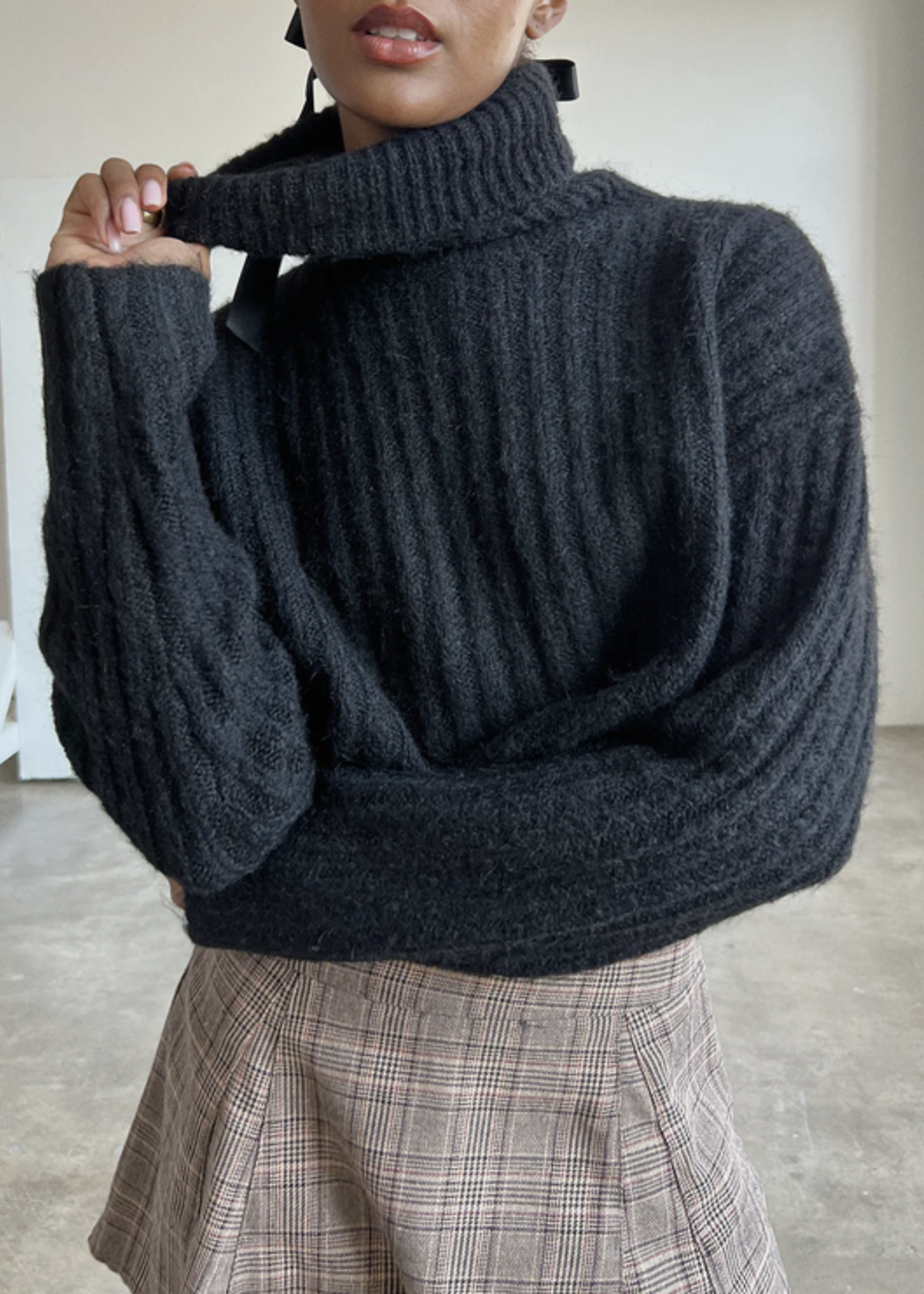 NIA Bruni Sweater