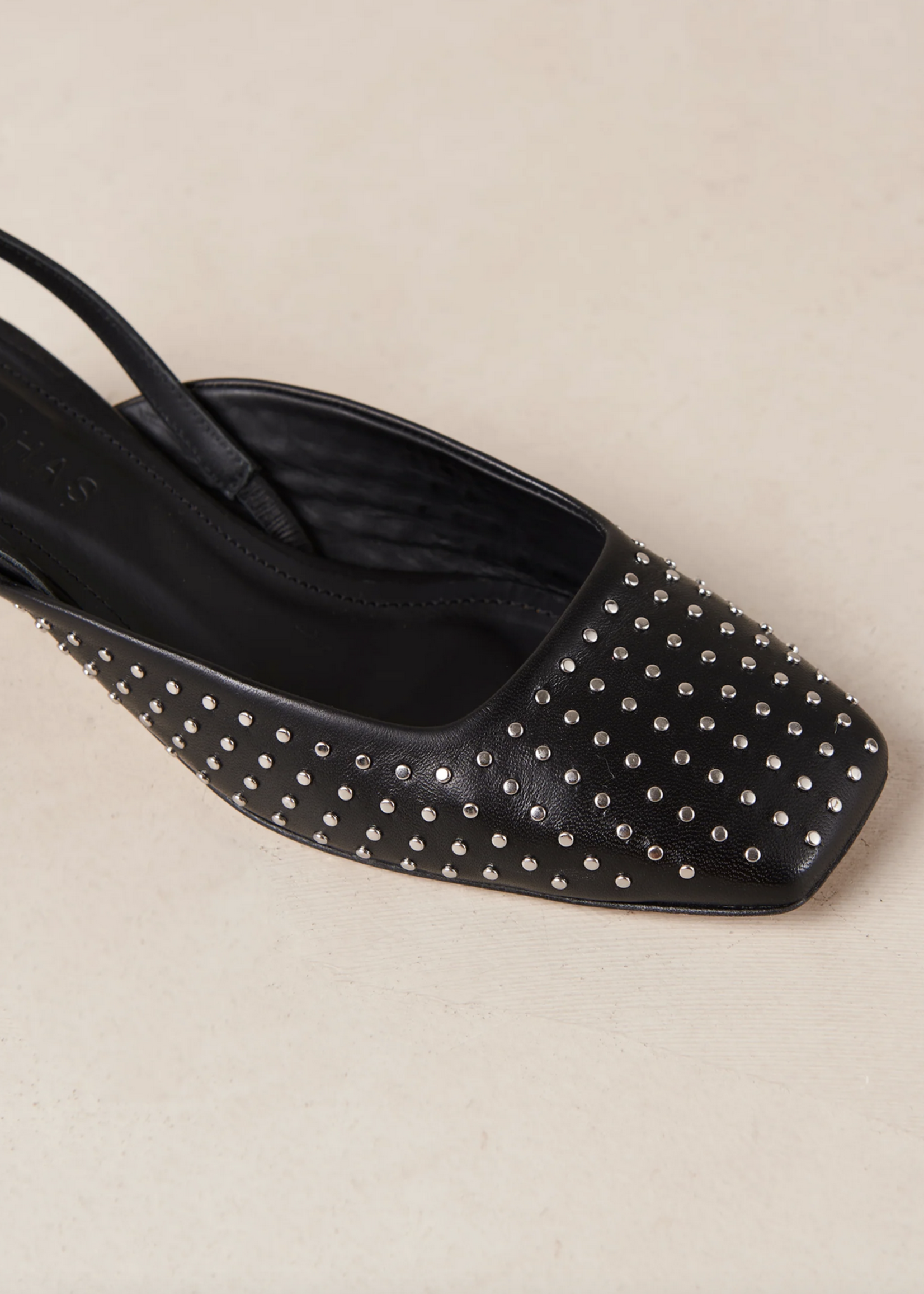 Aloha Lindy Studs Leather Pumps