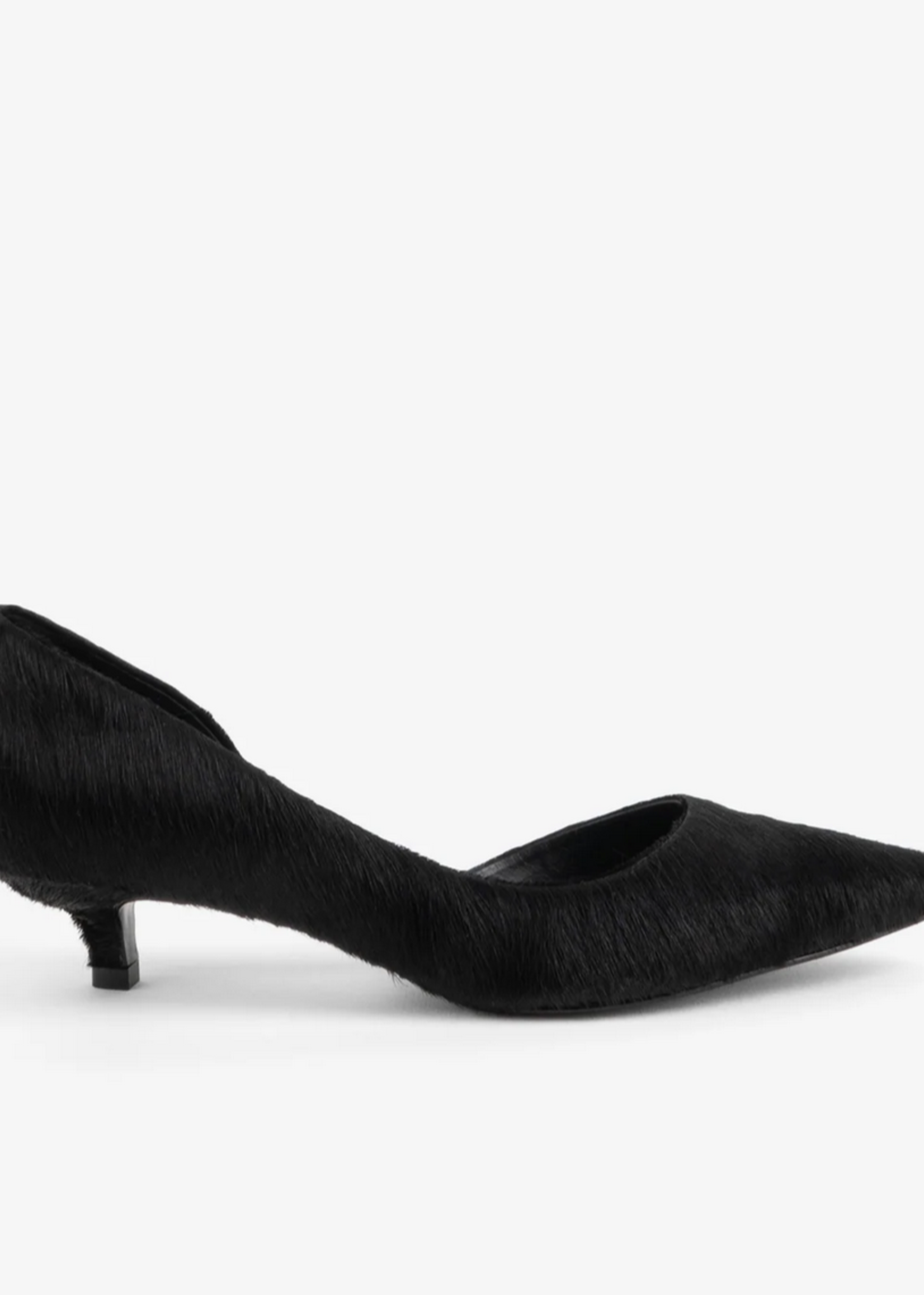 Intentionally Blank Costa Kitten Heel