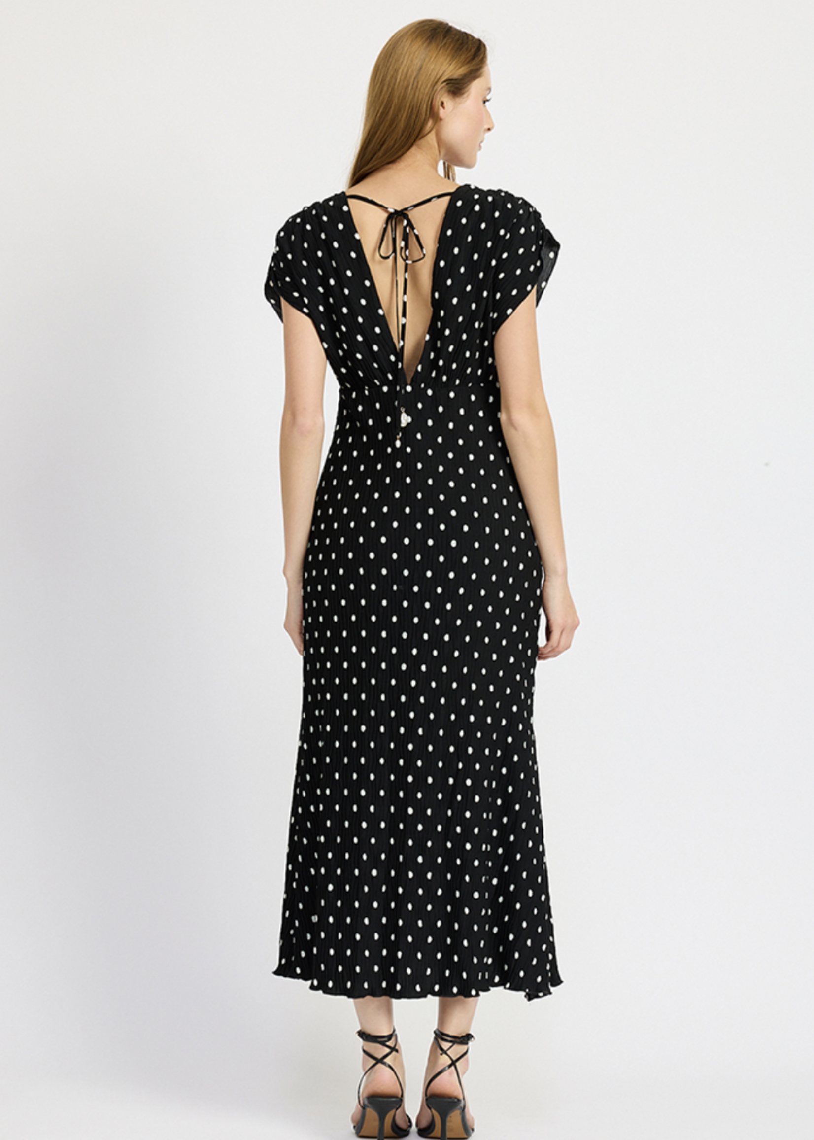 En Saison Wave Pleat Angel Maxi Dress