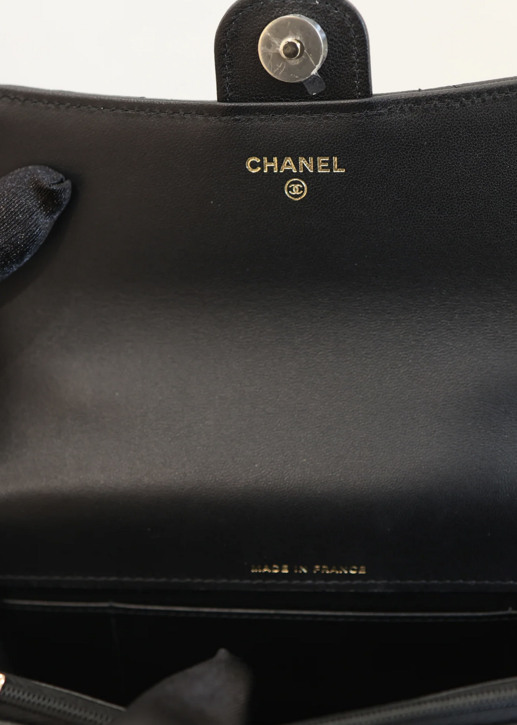 CHANEL Phone Holder on Chain with Top Handle
