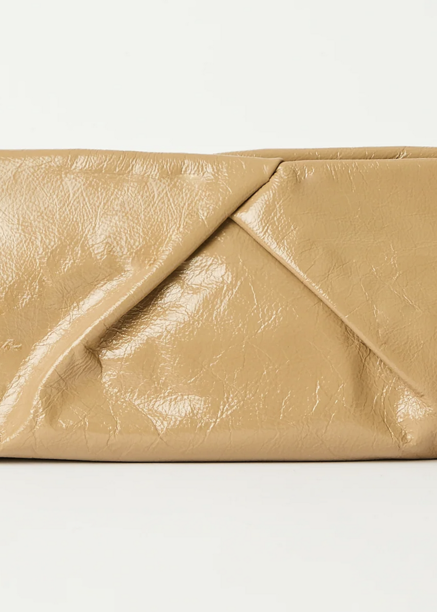 B-Low Jino Distressed Patent Clutch