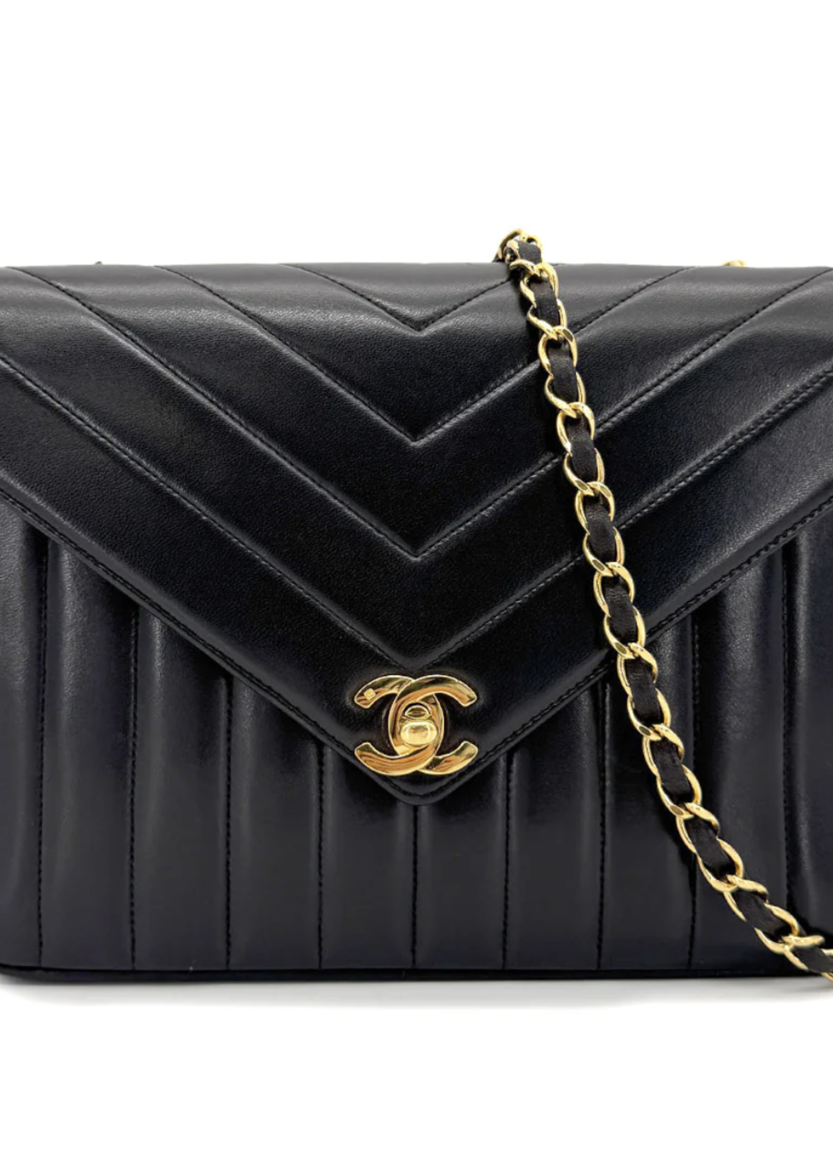 CHANEL Vintage Chevron Quilted Envelope Flap