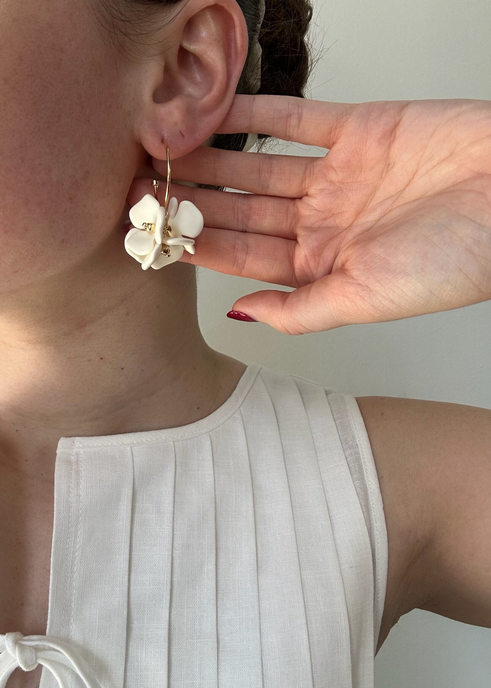 NAHMU Floral Hoop