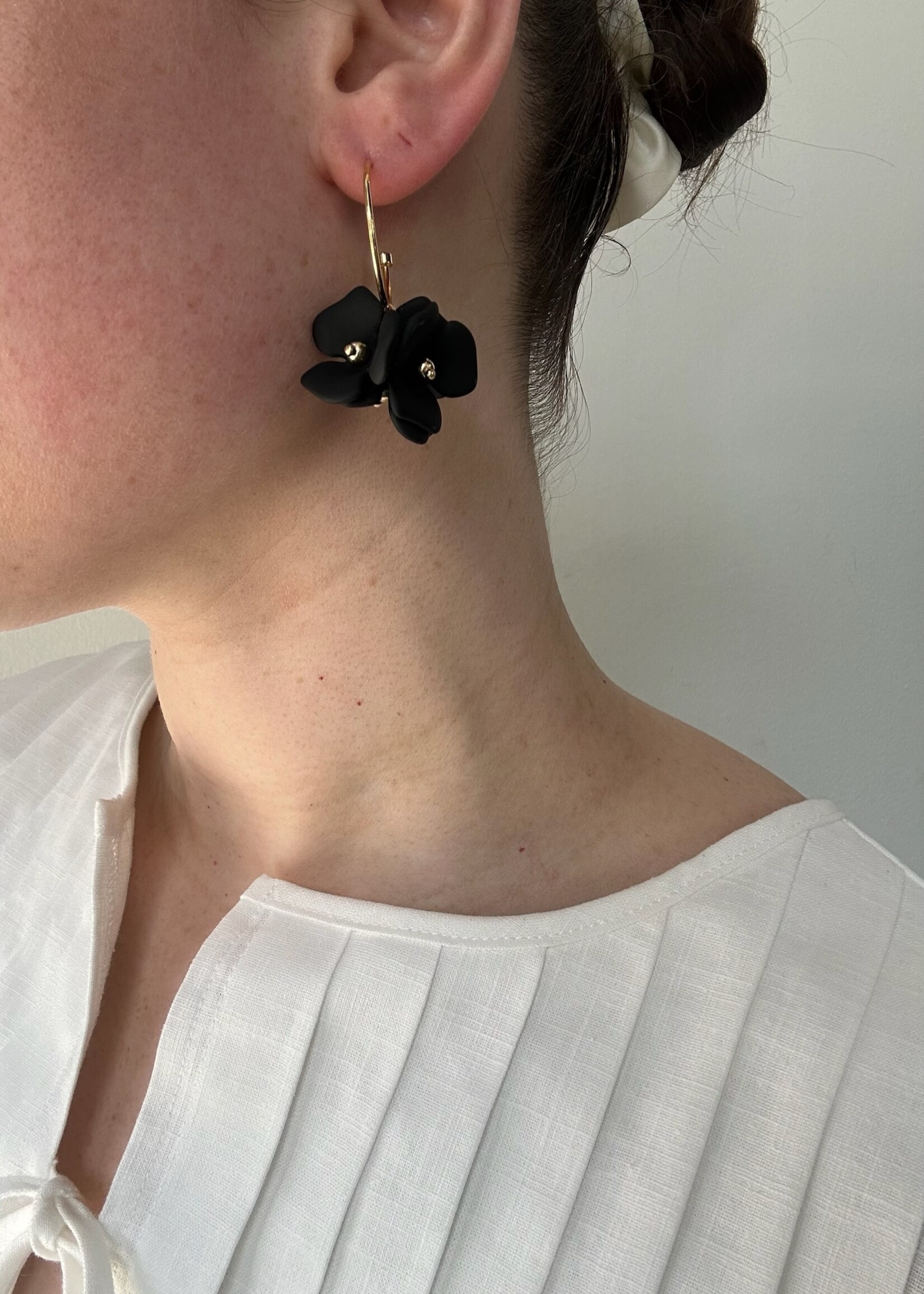 NAHMU Floral Hoop