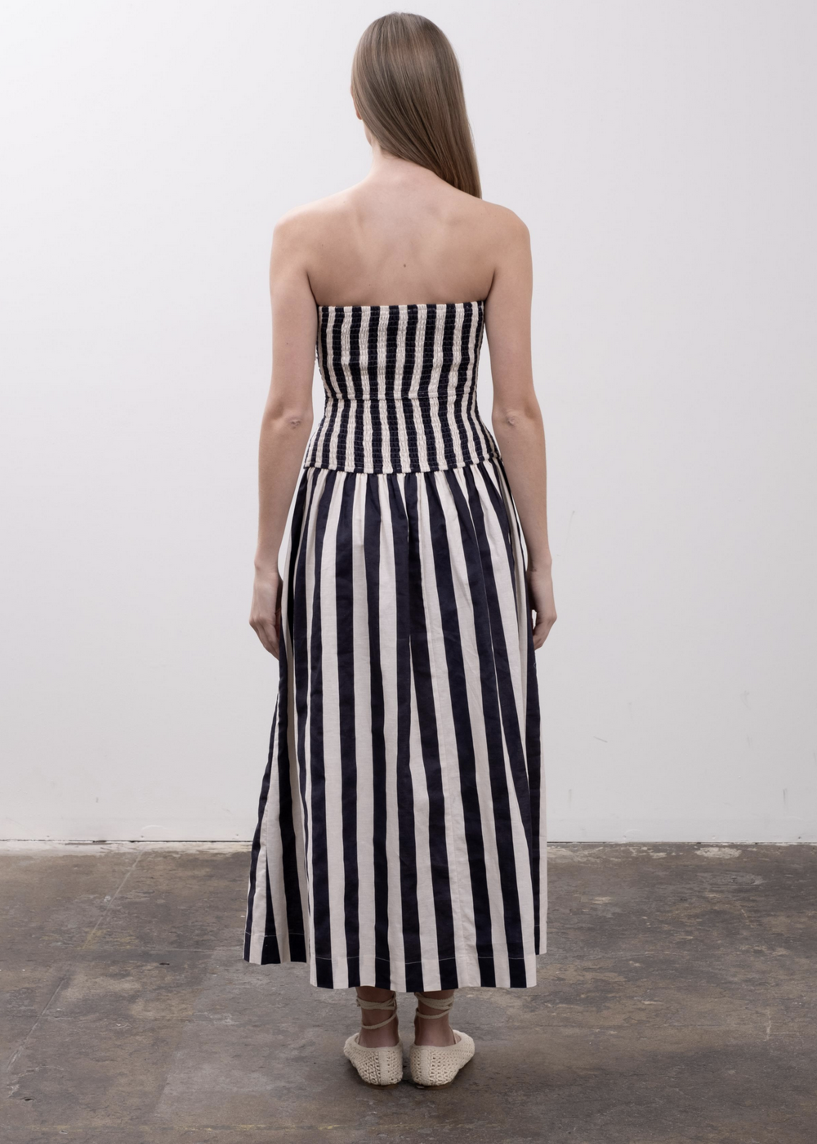 Moon River Strapless Striped Midi Dress
