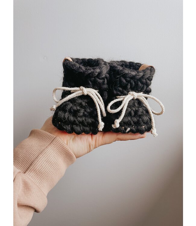 LES PETITS TOUSI PANTOUFLES EN LAINE - ÉBÈNE