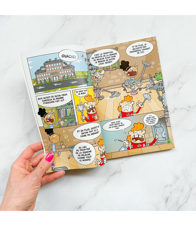 SCHOLASTIC LIVRE - LES TIMBRÉS : LES TRACES DU BIGFOOT