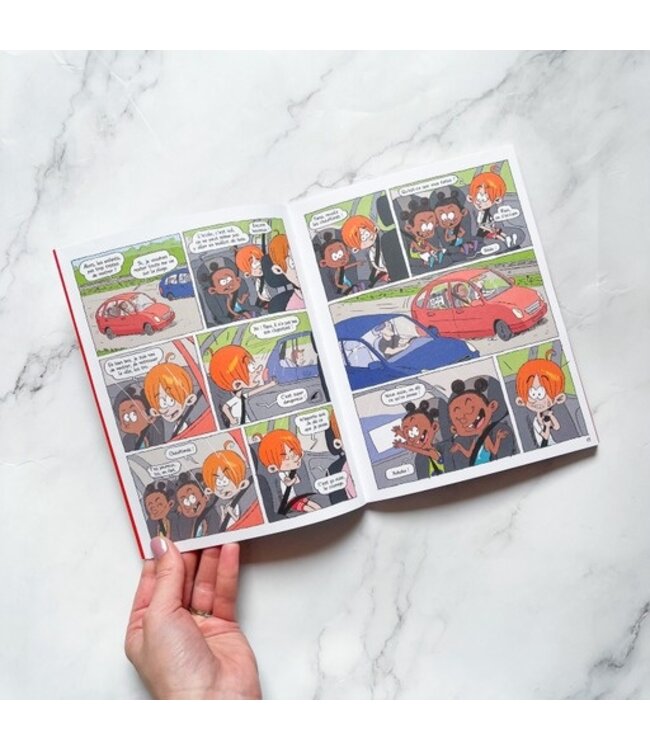 AUZOU LIVRE - PÉPIN SE JETTE À L'EAU!