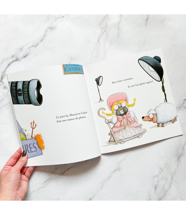 SCHOLASTIC LIVRE - CARLOS LA STAR