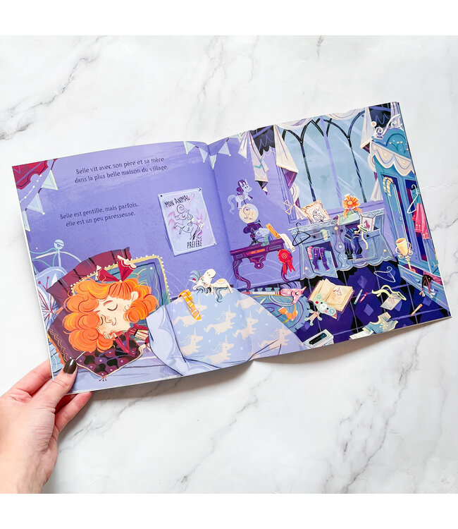 SCHOLASTIC LIVRE -  AU PAYS DES CONTES DE FÉES : DEBOUT BELLE AU BOIS DORMANT !