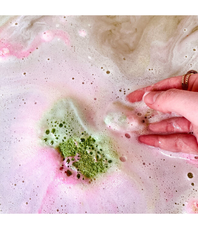 LA FABRIK BOMBE DE BAIN SURPRISE - PRINCESSE DINO