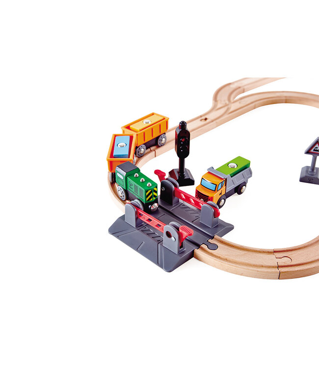 HAPE ENSEMBLE DE PASSAGE À NIVEAU ET DE GRUE