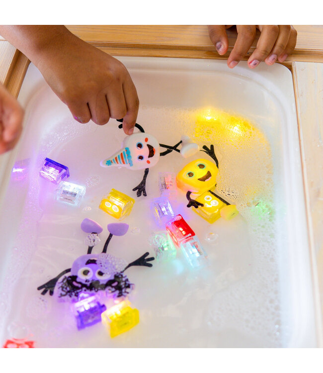 GLO PALS PERSONNAGE AVEC 2 CUBES LUMINEUX - PARTY PAL